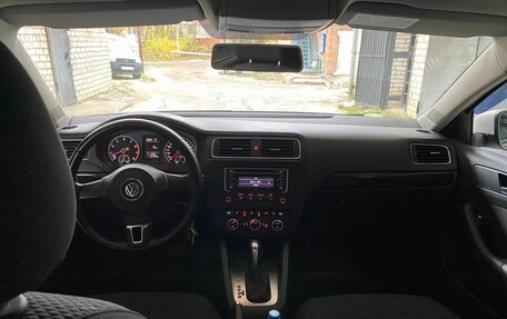 Volkswagen Jetta VI, 2014 год, 980 000 рублей, 3 фотография