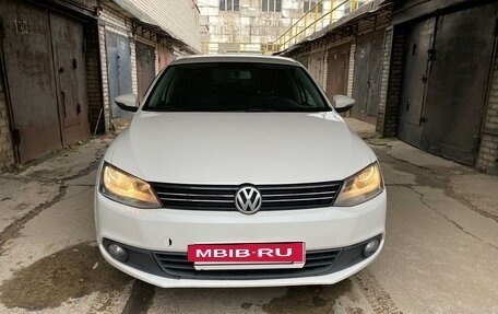 Volkswagen Jetta VI, 2014 год, 980 000 рублей, 8 фотография