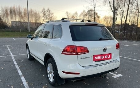 Volkswagen Touareg III, 2011 год, 2 600 000 рублей, 4 фотография