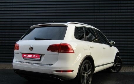 Volkswagen Touareg III, 2011 год, 2 600 000 рублей, 23 фотография