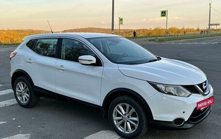 Nissan Qashqai, 2016 год, 1 680 000 рублей, 4 фотография