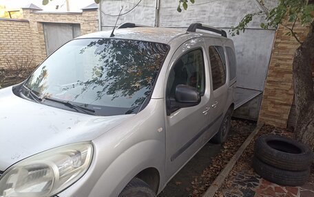 Renault Kangoo II рестайлинг, 2013 год, 930 000 рублей, 9 фотография