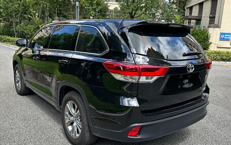 Toyota Highlander III, 2020 год, 3 100 000 рублей, 4 фотография