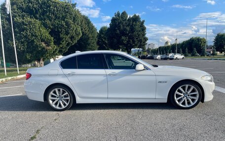 BMW 5 серия, 2010 год, 2 320 000 рублей, 2 фотография