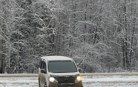 Honda Stepwgn IV, 2011 год, 1 980 000 рублей, 11 фотография