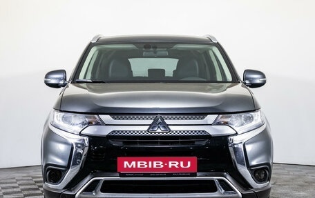 Mitsubishi Outlander III рестайлинг 3, 2020 год, 2 490 000 рублей, 2 фотография