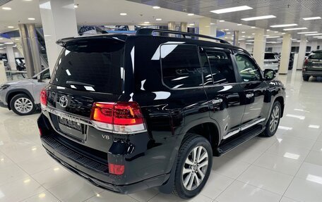 Toyota Land Cruiser 200, 2019 год, 7 600 000 рублей, 6 фотография