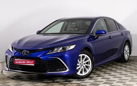 Toyota Camry, 2021 год, 3 549 000 рублей, 1 фотография