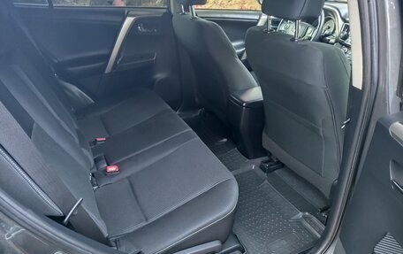 Toyota RAV4, 2013 год, 2 270 000 рублей, 21 фотография