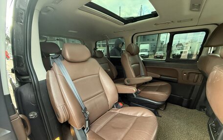 Hyundai Grand Starex Grand Starex I рестайлинг 2, 2019 год, 4 000 000 рублей, 15 фотография