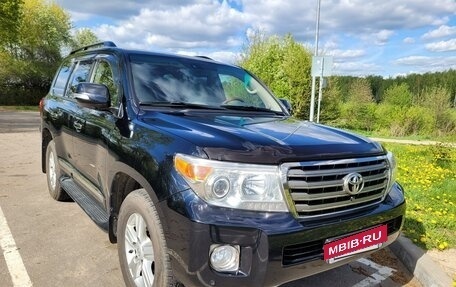 Toyota Land Cruiser 200, 2013 год, 4 250 000 рублей, 2 фотография