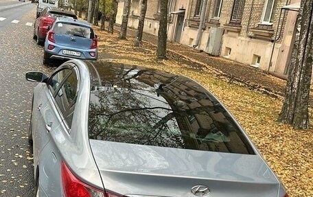 Hyundai Sonata VI, 2011 год, 1 290 000 рублей, 2 фотография