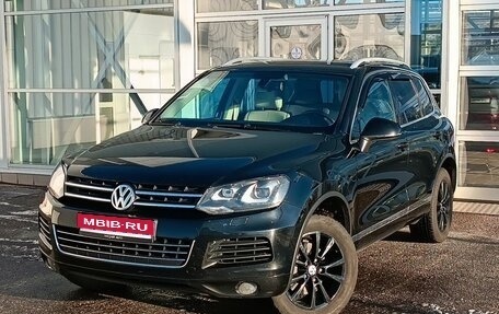 Volkswagen Touareg III, 2011 год, 1 889 000 рублей, 1 фотография