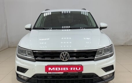 Volkswagen Tiguan II, 2020 год, 2 044 000 рублей, 2 фотография