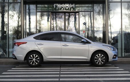 Hyundai Solaris II рестайлинг, 2018 год, 1 700 000 рублей, 4 фотография