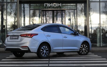 Hyundai Solaris II рестайлинг, 2018 год, 1 700 000 рублей, 3 фотография