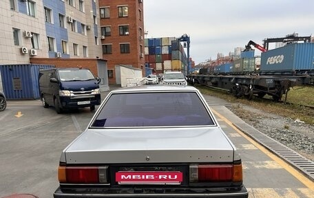 Toyota Carina, 1985 год, 350 000 рублей, 9 фотография