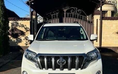 Toyota Land Cruiser Prado 150 рестайлинг 2, 2016 год, 4 500 000 рублей, 1 фотография