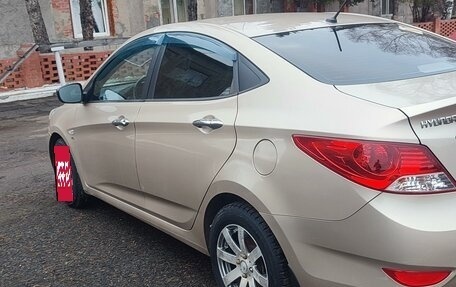 Hyundai Solaris II рестайлинг, 2012 год, 945 000 рублей, 3 фотография