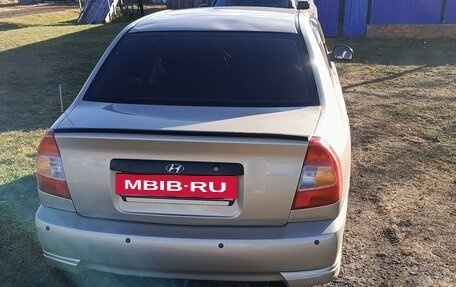 Hyundai Accent II, 2004 год, 550 000 рублей, 2 фотография