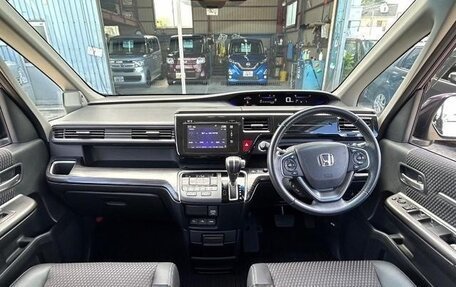 Honda Stepwgn IV, 2015 год, 1 400 000 рублей, 12 фотография