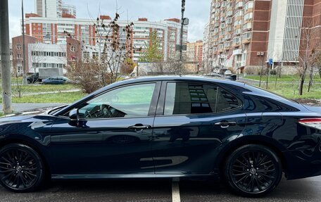 Toyota Camry, 2018 год, 3 000 000 рублей, 8 фотография