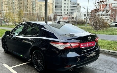 Toyota Camry, 2018 год, 3 000 000 рублей, 7 фотография