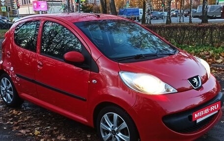 Peugeot 107 I рестайлинг, 2007 год, 399 000 рублей, 2 фотография