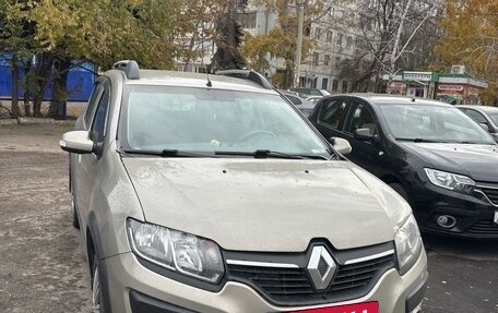 Renault Sandero II рестайлинг, 2015 год, 615 000 рублей, 1 фотография