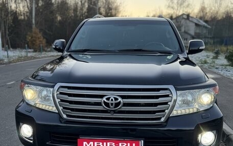 Toyota Land Cruiser 200, 2012 год, 3 900 000 рублей, 8 фотография