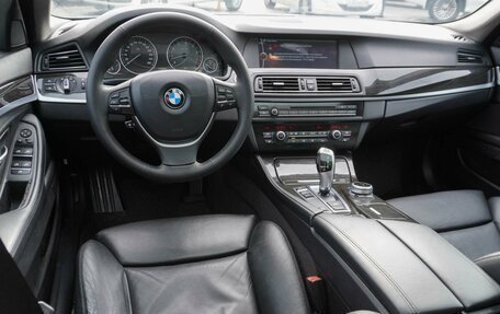 BMW 5 серия, 2011 год, 1 789 000 рублей, 6 фотография