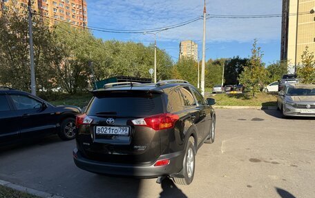 Toyota RAV4, 2015 год, 1 850 000 рублей, 3 фотография