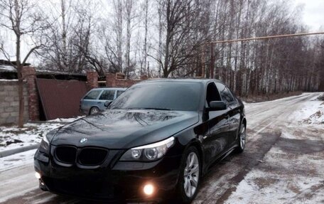 BMW 5 серия, 2004 год, 950 000 рублей, 3 фотография