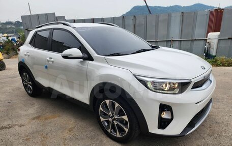 KIA Stonic, 2018 год, 1 250 000 рублей, 4 фотография