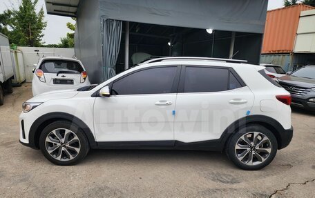 KIA Stonic, 2018 год, 1 250 000 рублей, 9 фотография