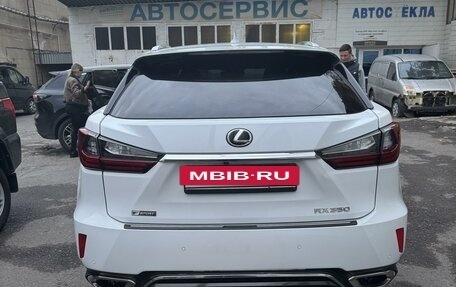 Lexus RX IV рестайлинг, 2016 год, 4 900 000 рублей, 5 фотография