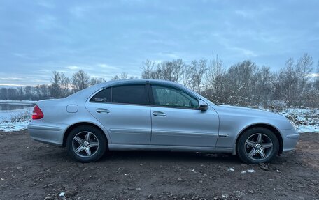 Mercedes-Benz E-Класс, 2003 год, 950 000 рублей, 4 фотография