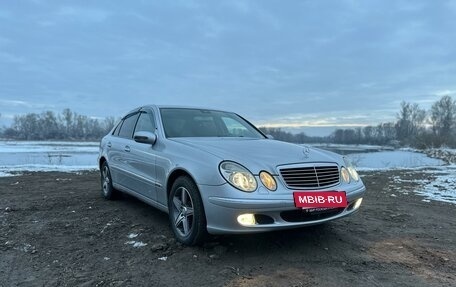 Mercedes-Benz E-Класс, 2003 год, 950 000 рублей, 3 фотография