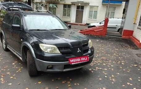 Mitsubishi Outlander III рестайлинг 3, 2005 год, 750 000 рублей, 3 фотография