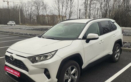 Toyota RAV4, 2022 год, 4 080 000 рублей, 5 фотография