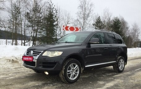 Volkswagen Touareg III, 2007 год, 1 299 000 рублей, 1 фотография