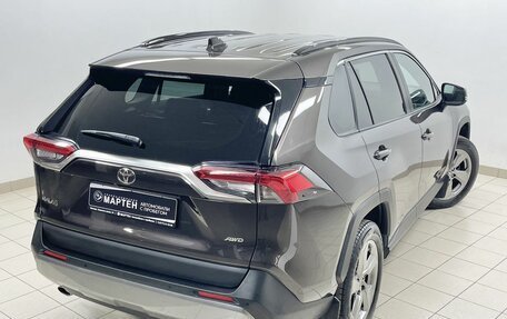 Toyota RAV4, 2020 год, 3 738 000 рублей, 9 фотография