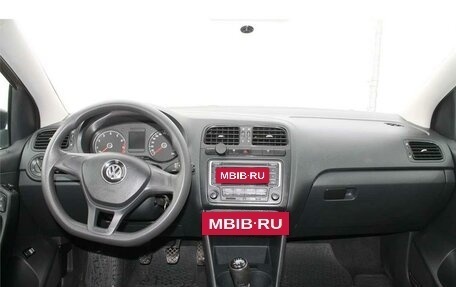 Volkswagen Polo VI (EU Market), 2015 год, 890 000 рублей, 10 фотография