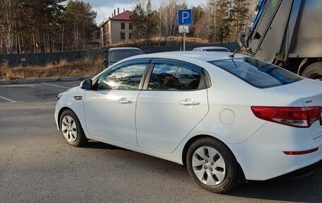 KIA Rio III рестайлинг, 2016 год, 1 000 000 рублей, 8 фотография