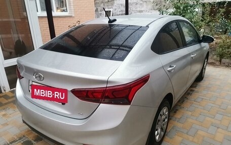 Hyundai Solaris II рестайлинг, 2018 год, 1 370 000 рублей, 11 фотография