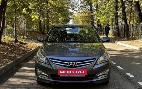 Hyundai Solaris II рестайлинг, 2015 год, 1 250 000 рублей, 2 фотография