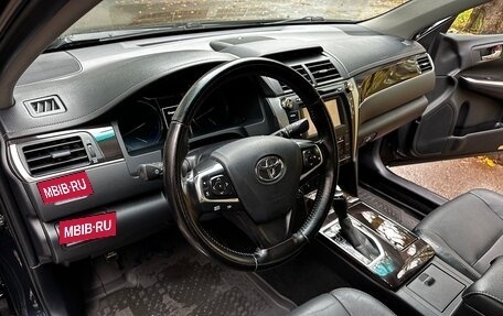 Toyota Camry, 2016 год, 2 190 000 рублей, 10 фотография