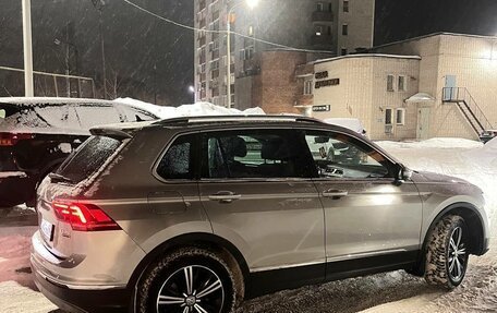 Volkswagen Tiguan II, 2017 год, 2 600 000 рублей, 5 фотография