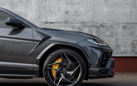 Lamborghini Urus I, 2022 год, 50 000 000 рублей, 12 фотография