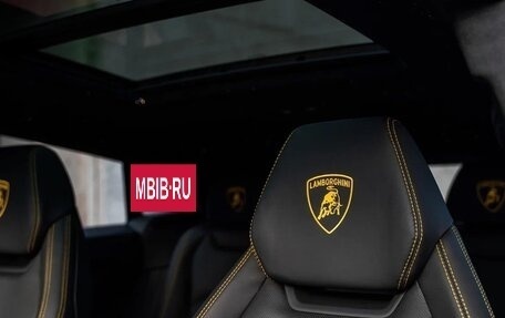 Lamborghini Urus I, 2022 год, 50 000 000 рублей, 10 фотография